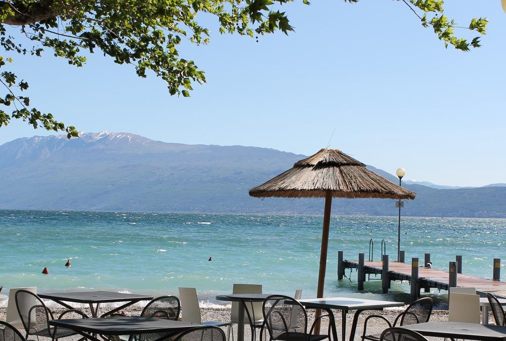 Bellerive Ristorante Albergo มาแนร์บา เดล การ์ดา ภายนอก รูปภาพ
