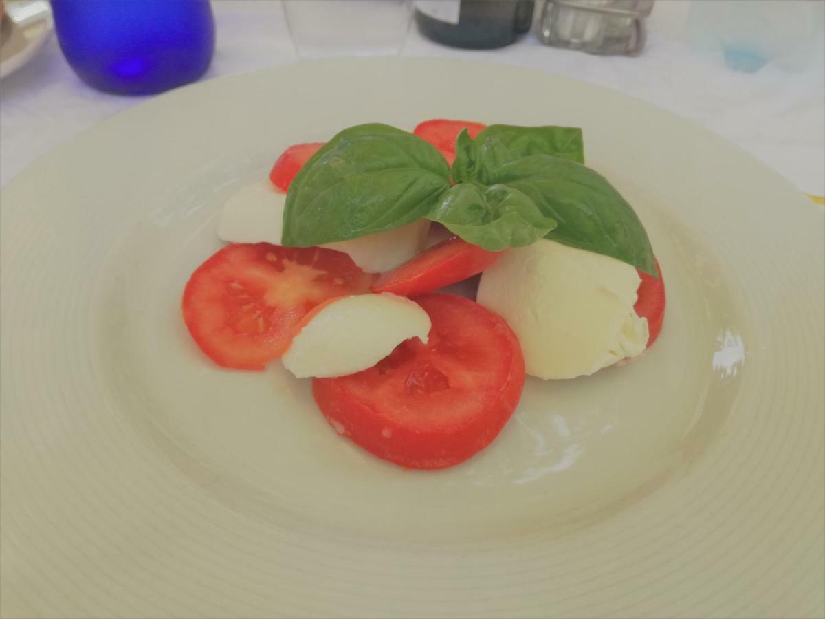 Bellerive Ristorante Albergo มาแนร์บา เดล การ์ดา ภายนอก รูปภาพ
